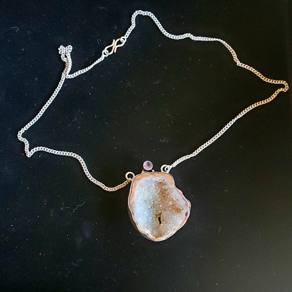 New Agate Geode Druzy and Amethyst Silver Necklace - Picture 13 of 16